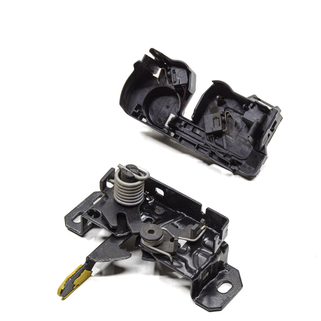 Fechadura Capô Mercedes A200 2015 A2468700558