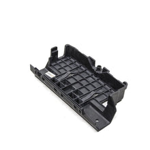 Tampa Caixa Bateria Auxiliar Mercedes A200 2015 A2465410000