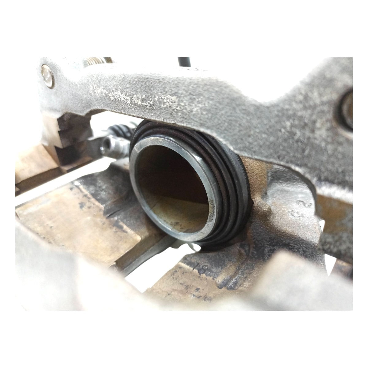 Pinça Freio Dianteira Esquerda Audi A3 Sedan 1.4 2019