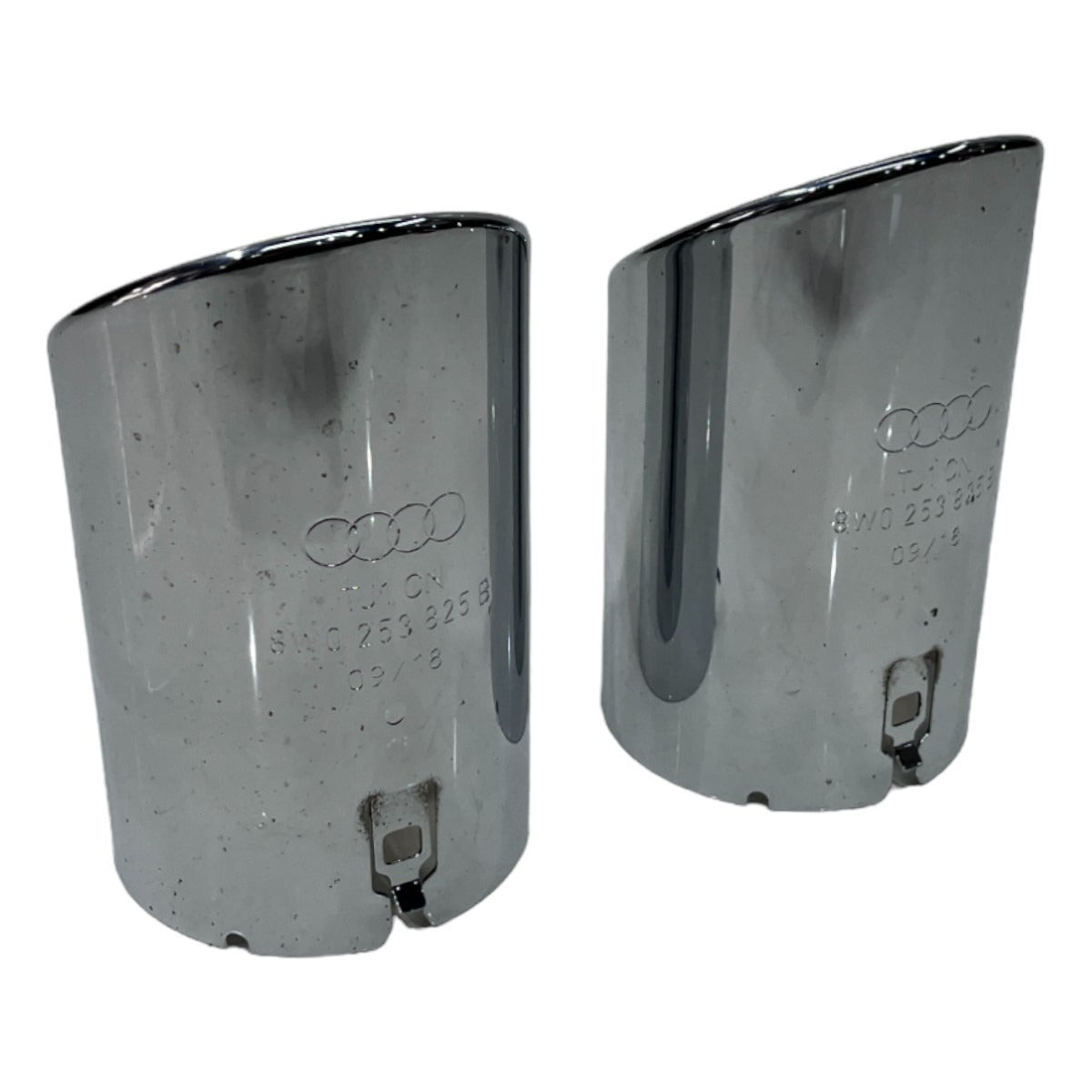 Par Ponteira Escape Audi A5 Plus 2019 8W0253825