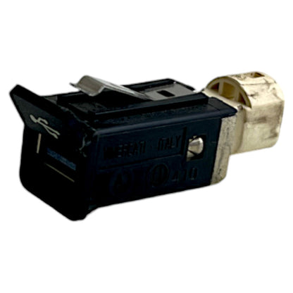 Entrada USB Aux BMW 550i GT 2010 4.4 V8 9167196