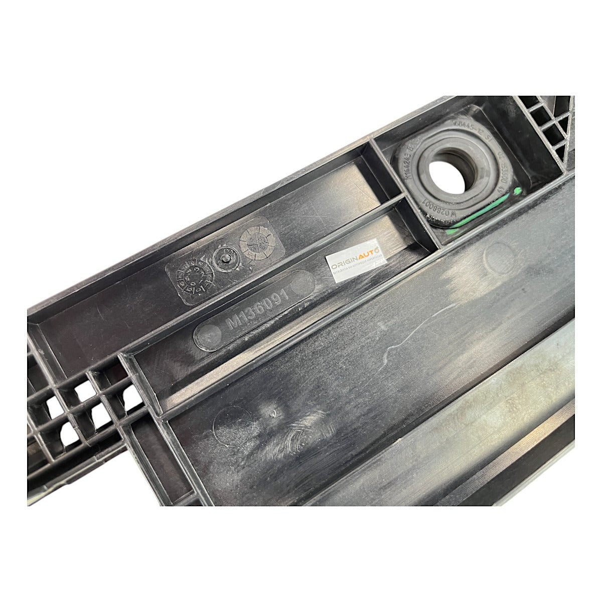 Guia Trava Suporte Radiador BMW 535i 550i GT 2010 Superior