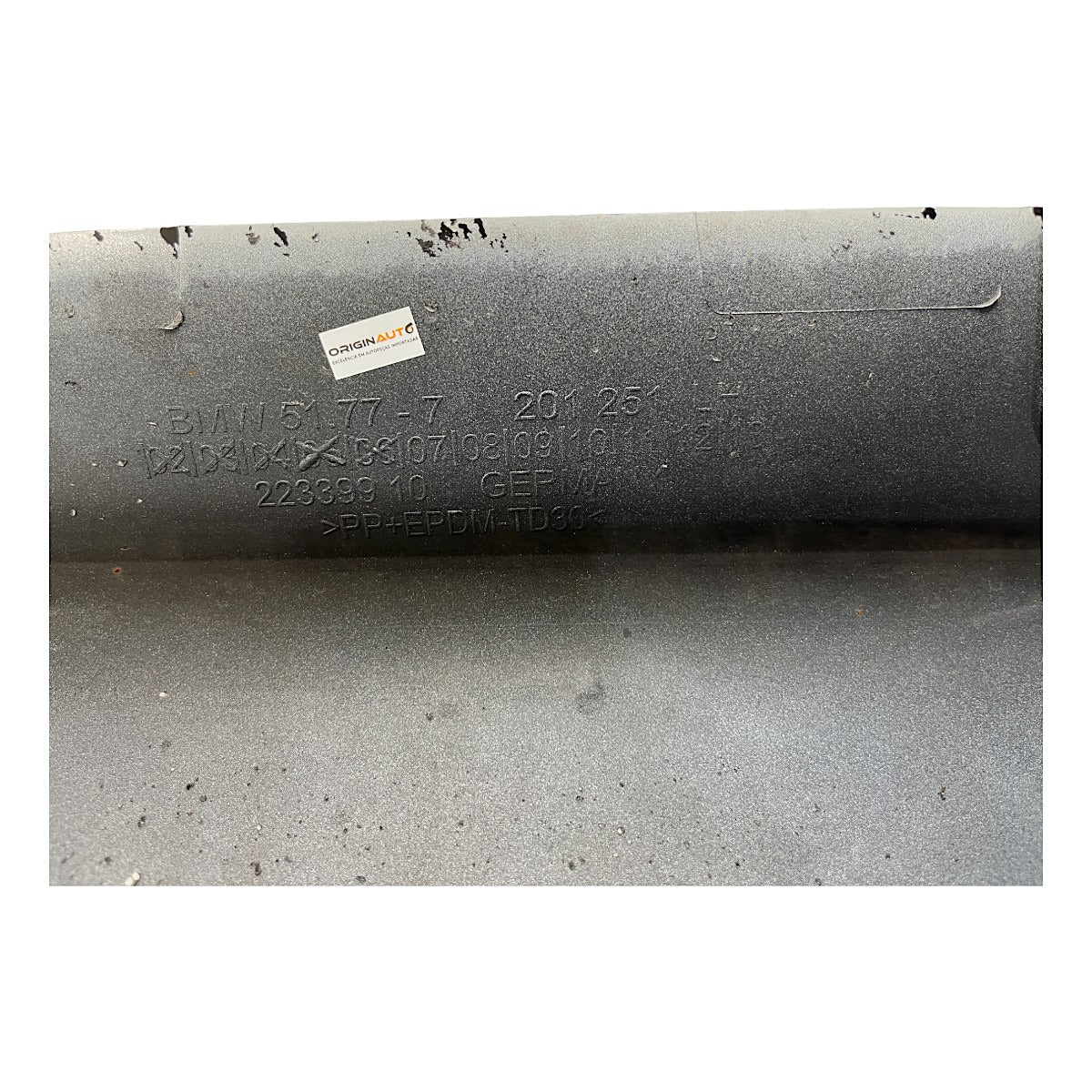 Moldura Caixa Ar Spoiler BMW 535i 550i GT 2010 Esquerda