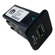 Entrada USB Jeep Renegade Compass 2021 Traseira 735600659