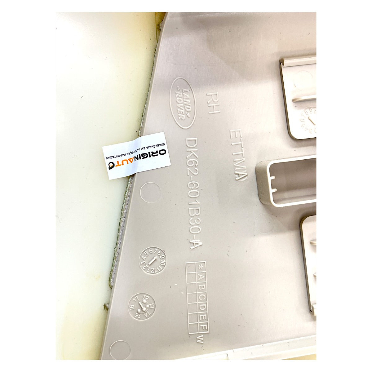 Acabamento Coluna B Range Rover Sport HSE 2016 Direita