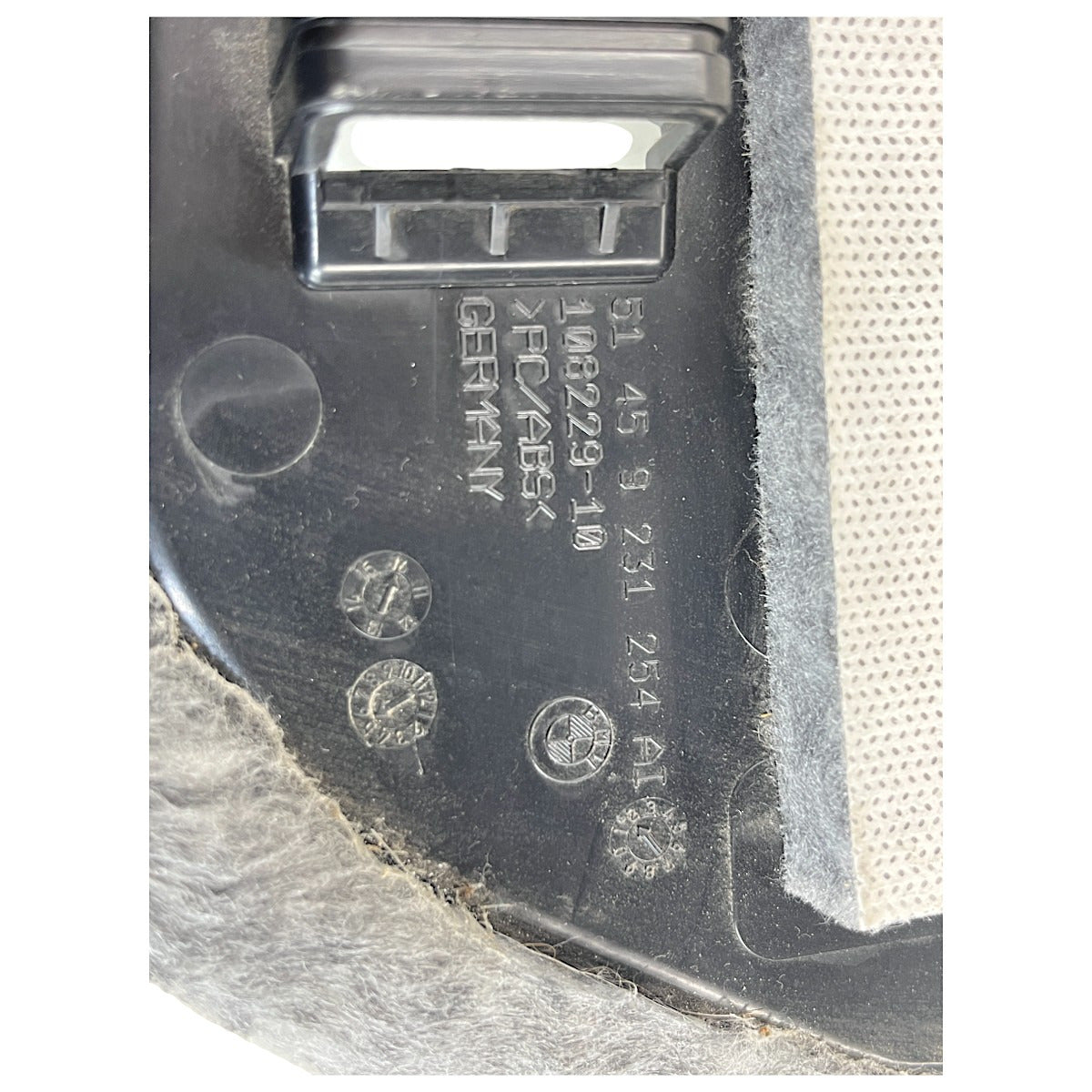 Acabamento Pé Carona BMW 320i GT 2015 2016 2017 9231254