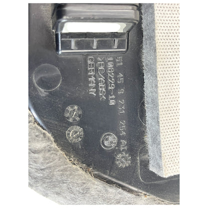 Acabamento Pé Carona BMW 320i GT 2015 2016 2017 9231254