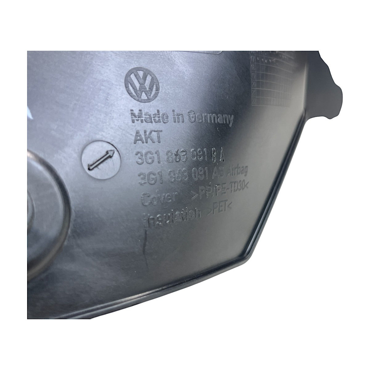 Acabamento Pé Motorista VW Passat Highline B8 2018 Inferior