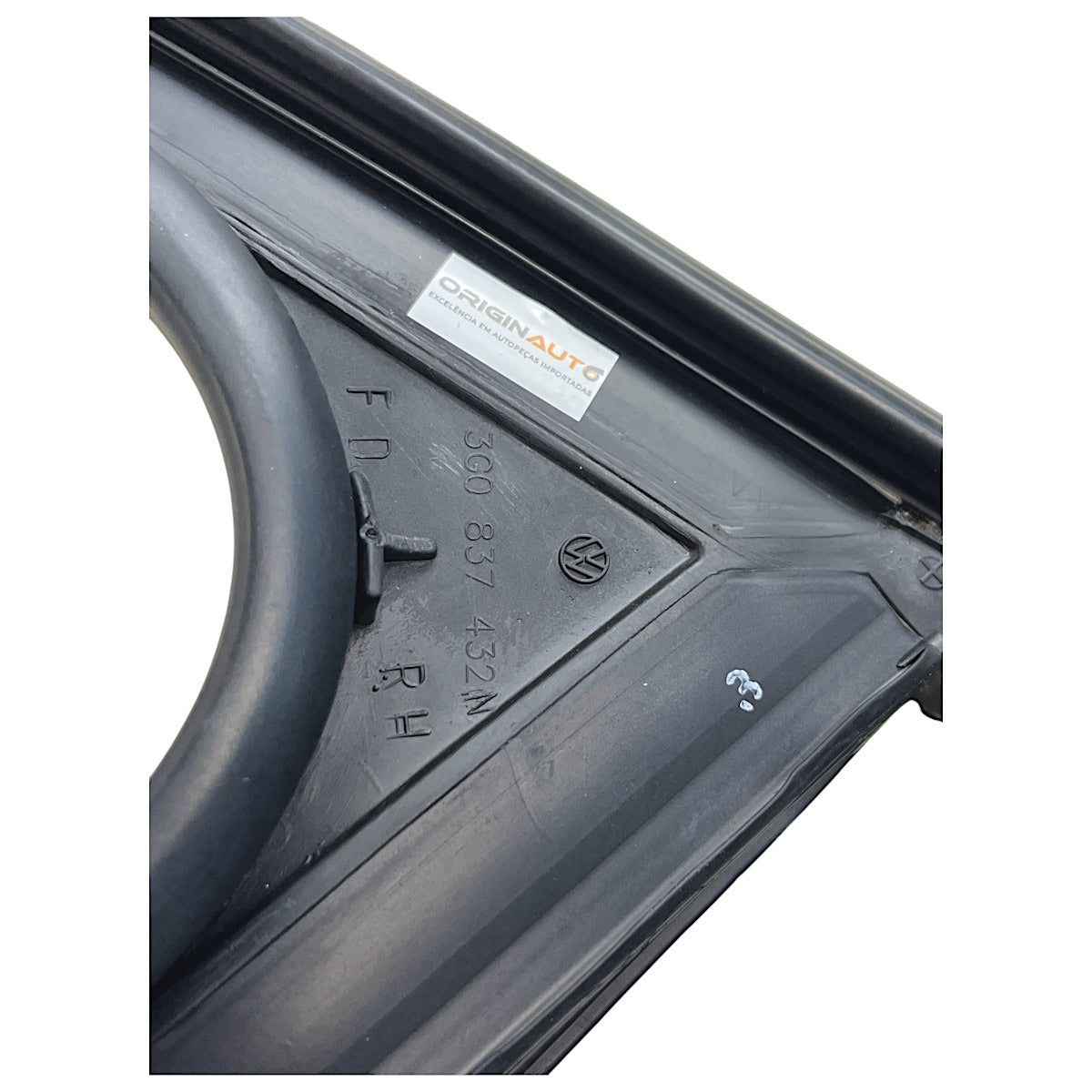 Canaleta Vidro Porta VW Passat B8 2018 Dianteira Direita