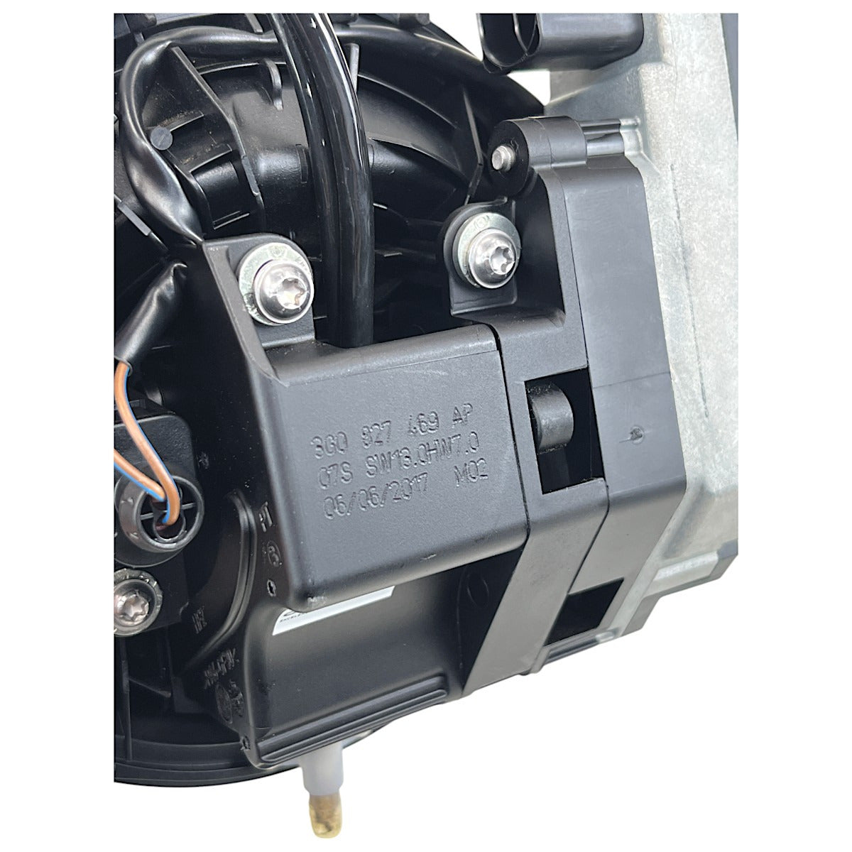 Emblema Camera Ré VW Passat Highline B8 2018 Tampa Traseira