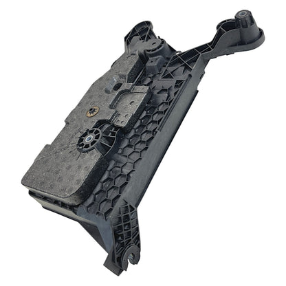 Suporte Base Bateria VW Passat Highline B8 2018 5Q0915331K