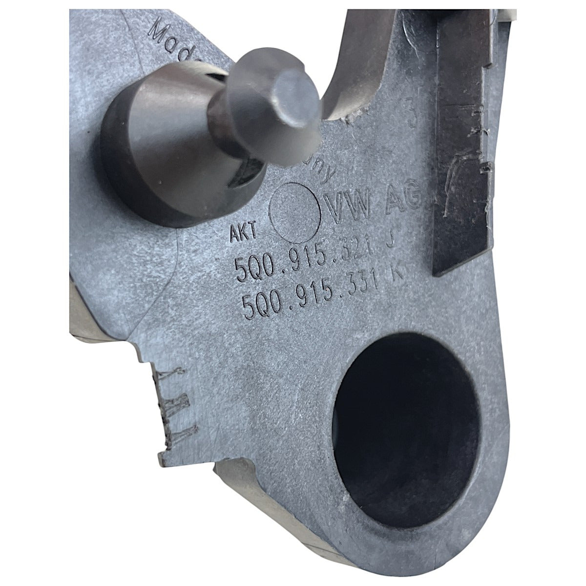 Suporte Base Bateria VW Passat Highline B8 2018 5Q0915331K