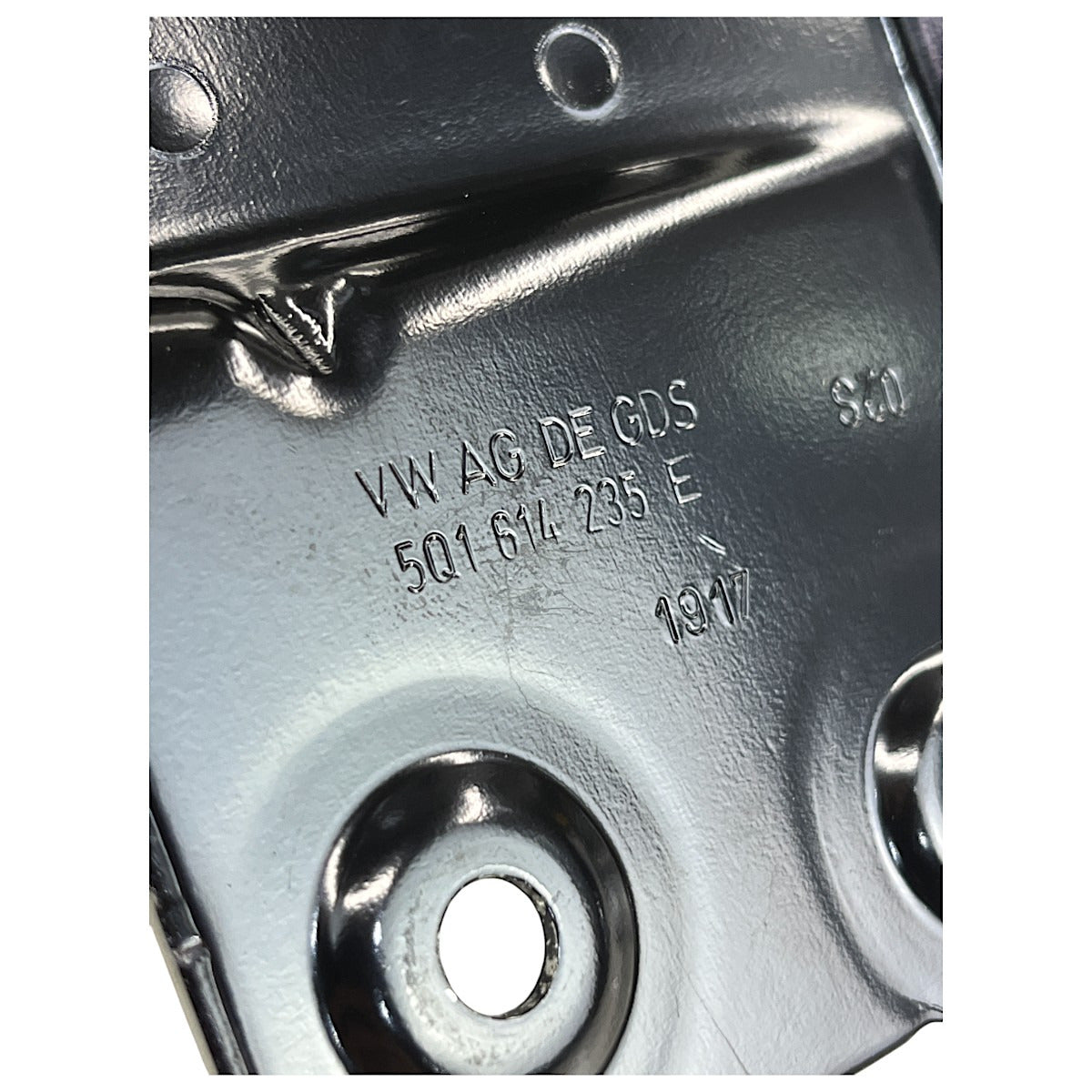 Suporte Bomba Modulo VW Passat Highline B8 2018 5Q1614235E