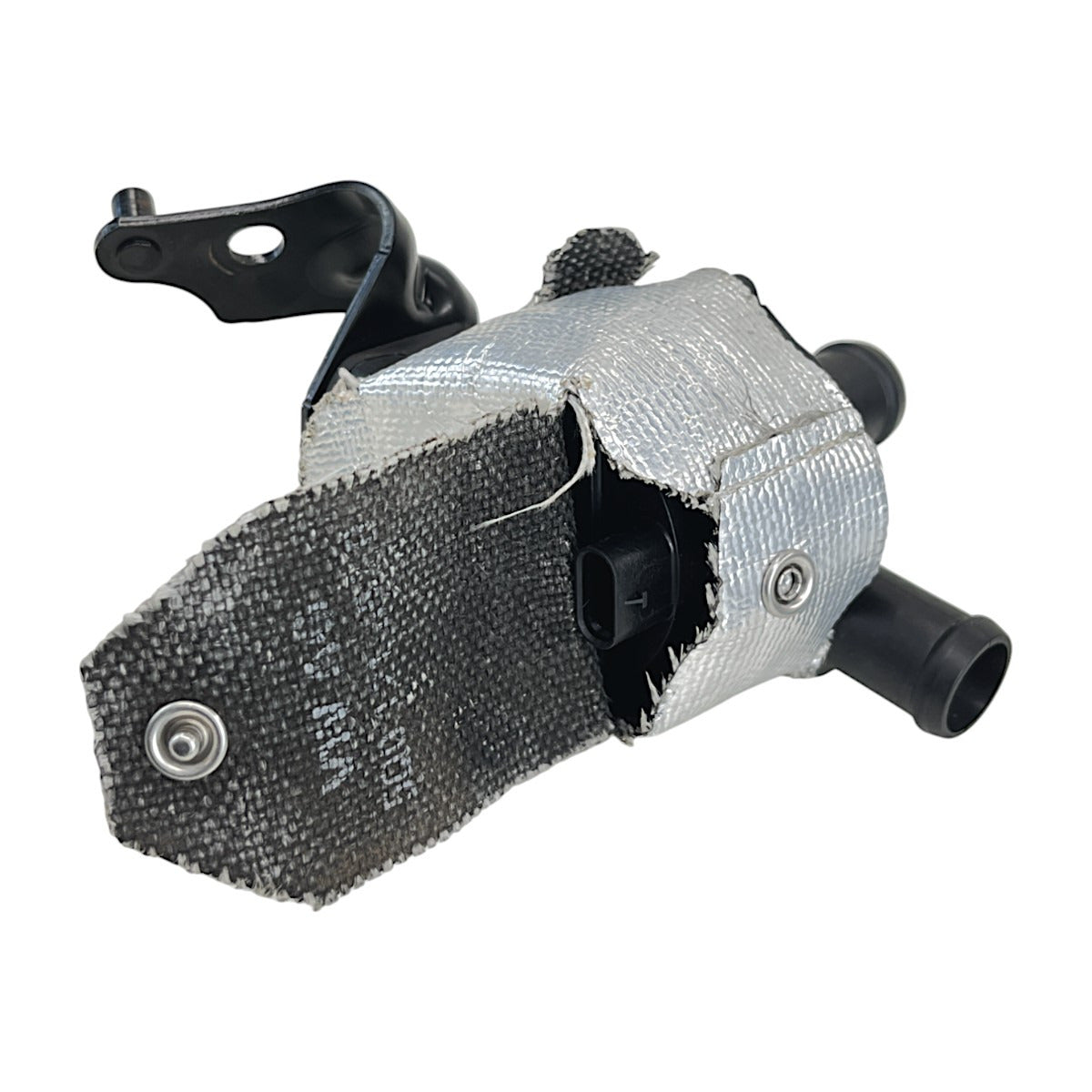 Bomba Água Auxiliar VW Passat Golf GTI 2.0 TSI 2018 5Q0121599A