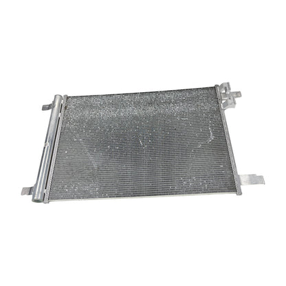 Condensador VW Passat B8 Golf GTI 2.0 TSI 2017 2018 2019