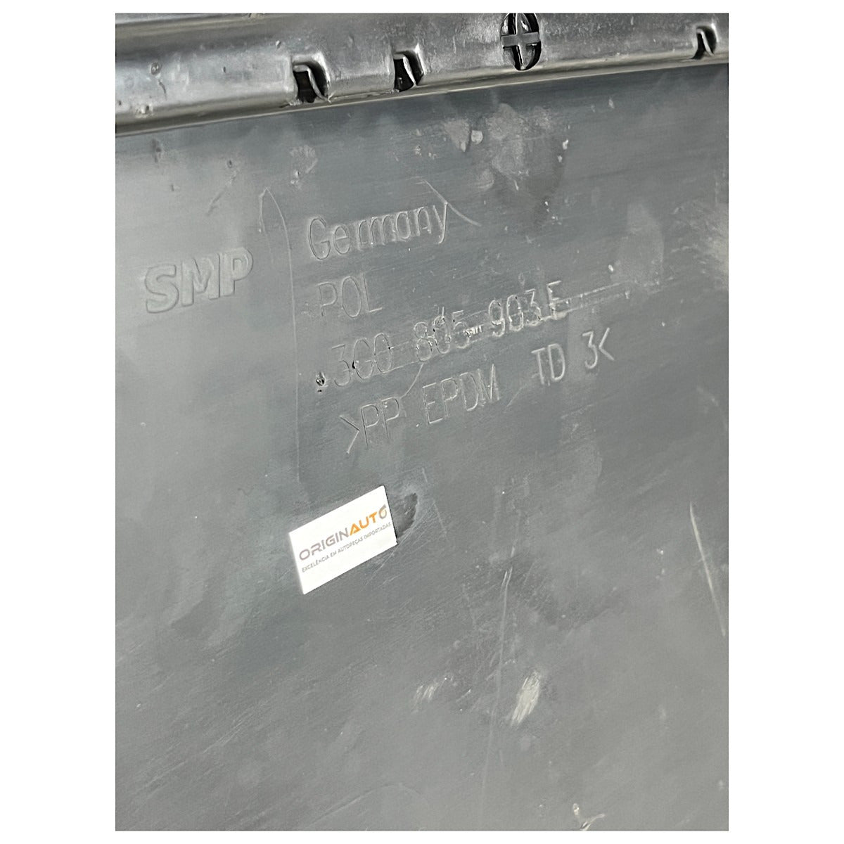 Spoiler Bigode Parachoque VW Passat B8 2018 2019 Dianteiro