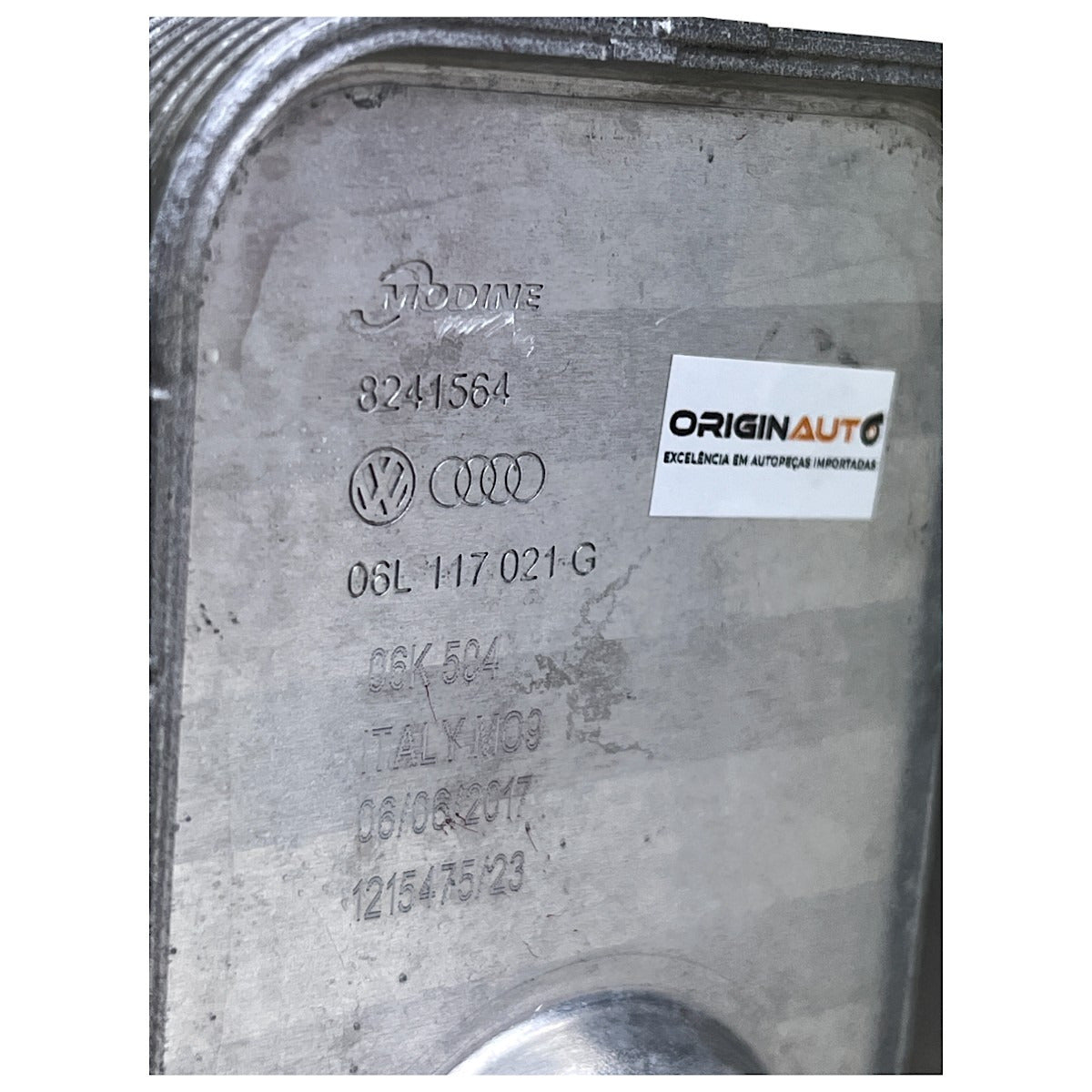 Radiador Resfriador Óleo Filtro VW Passat Golf GTI 2.0 TSI 2018