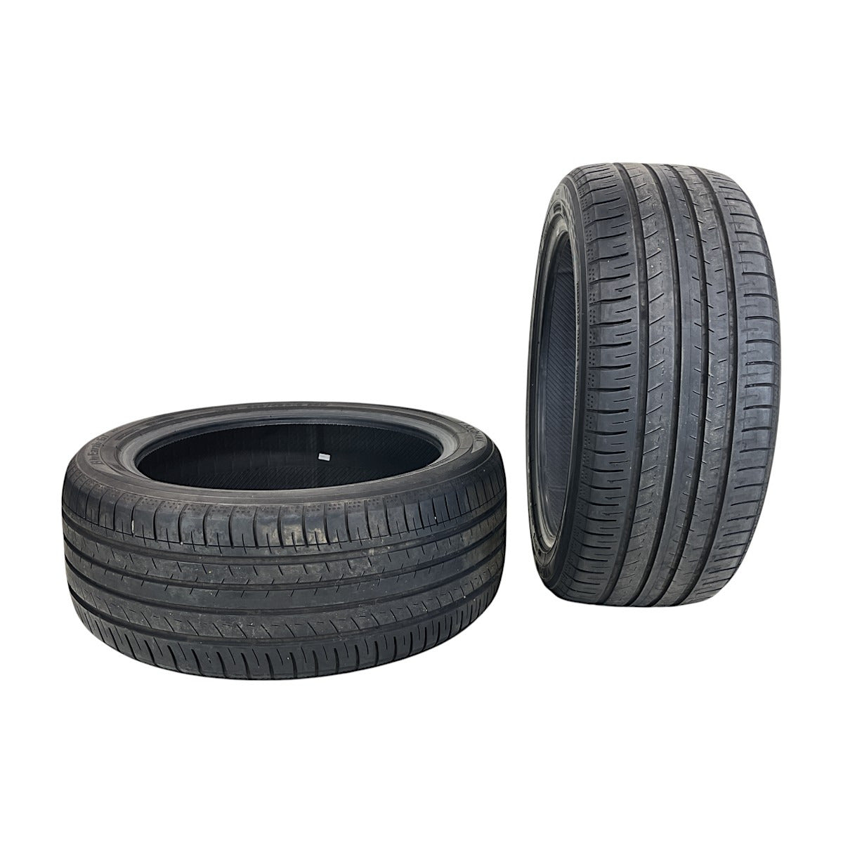 Pneu Yokohama Bluearth GT 235/45 R18 VW Passat 2018 Par Bom