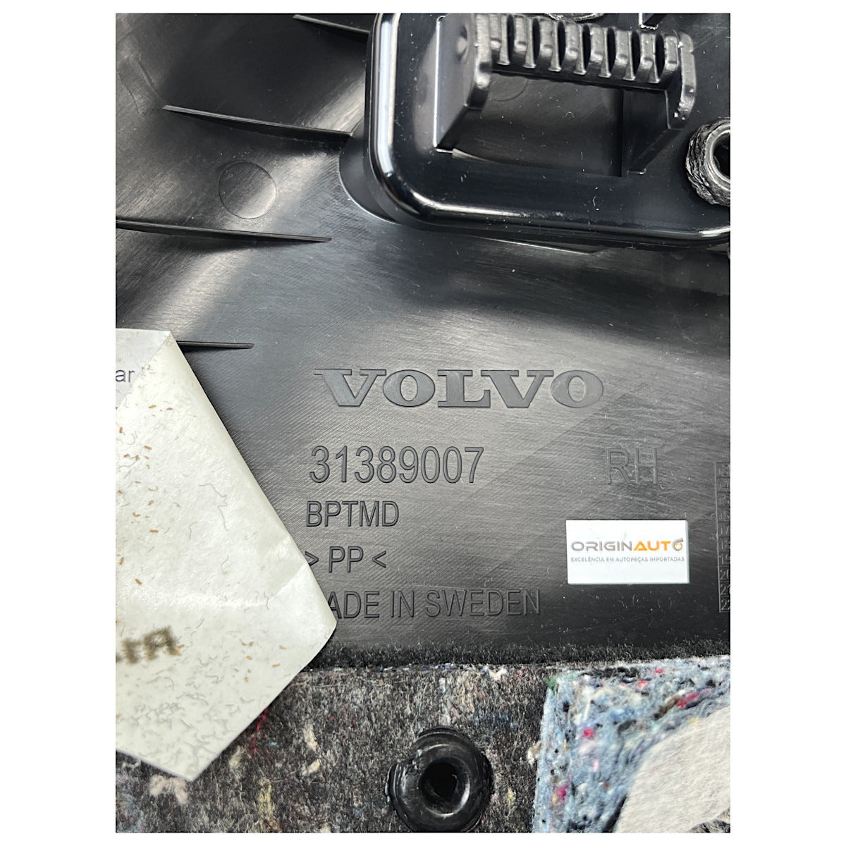 Forro Acabamento Porta Mala Volvo XC90 T6 2019 2020 Direito