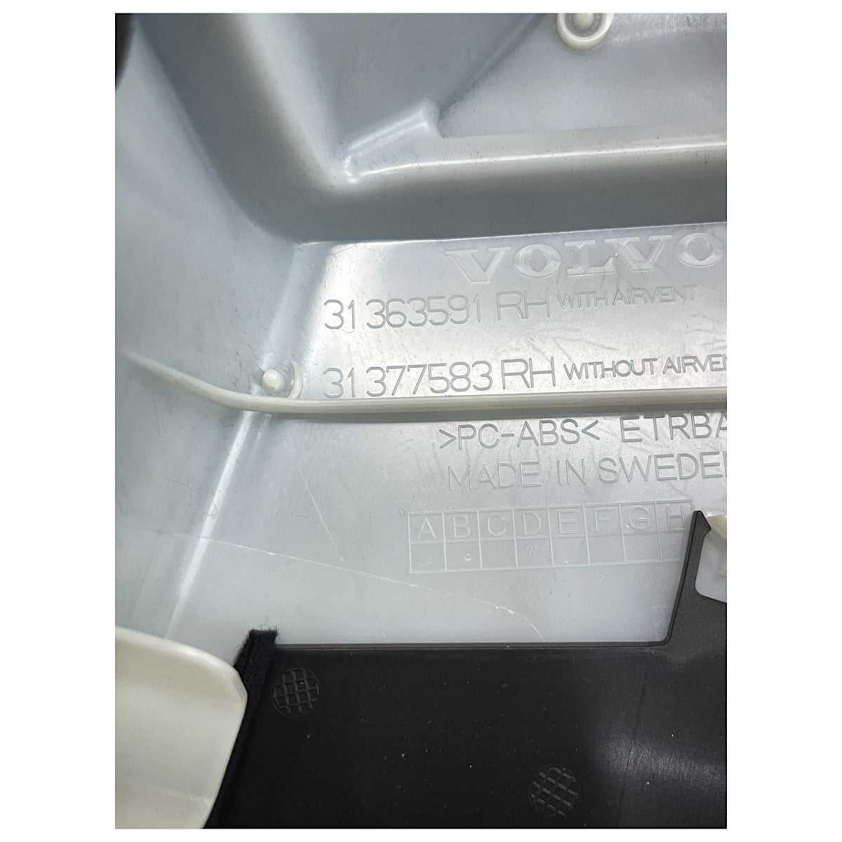 Moldura Coluna C Volvo XC90 T6 Momentum 2020 Direita Cinto