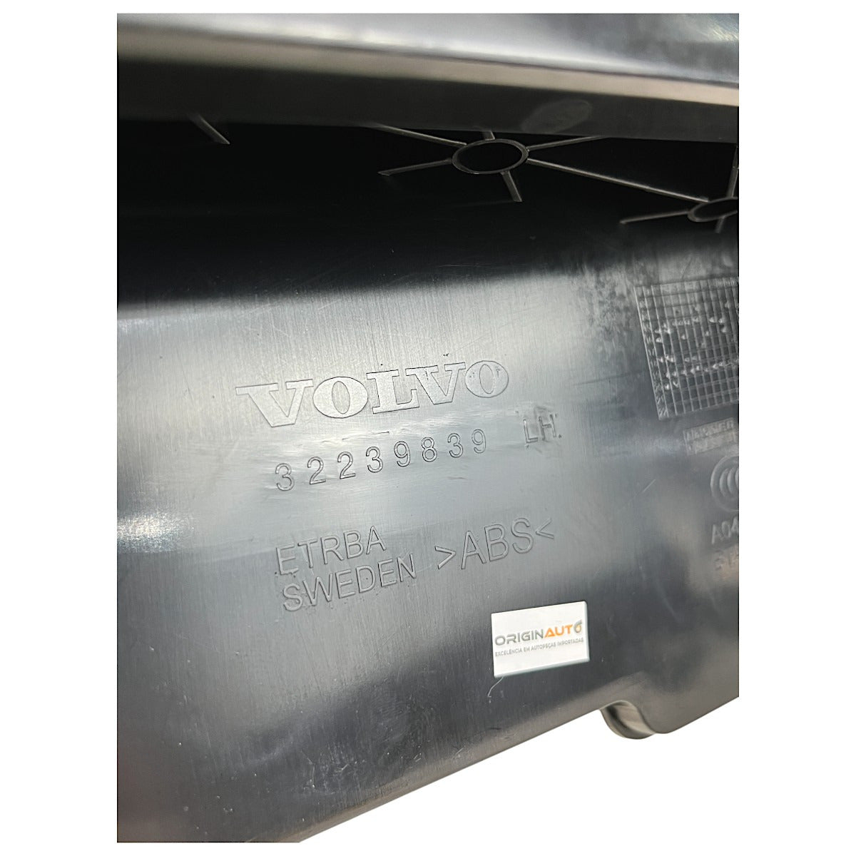 Moldura Acabamento Porta Mala Volvo XC90 T6 2020 Esquerdo