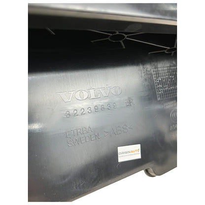 Moldura Acabamento Porta Mala Volvo XC90 T6 2020 Esquerdo