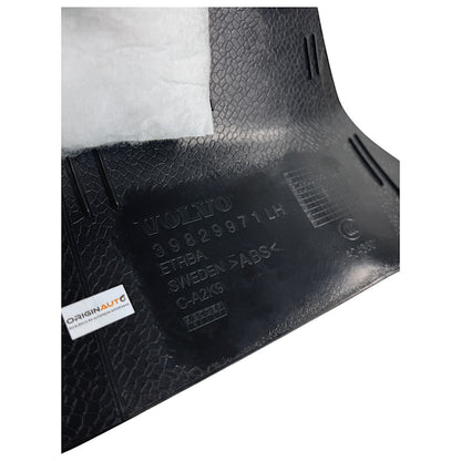 Moldura Acabamento Coluna Volvo XC90 2020 Traseiro Esquerdo