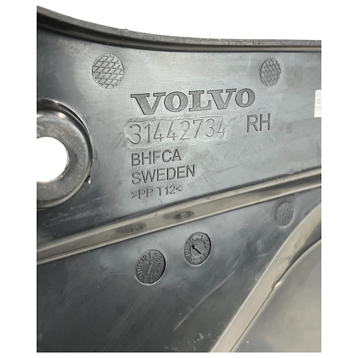 Acabamento Superior Radiador Volvo XC90 2020 Direito