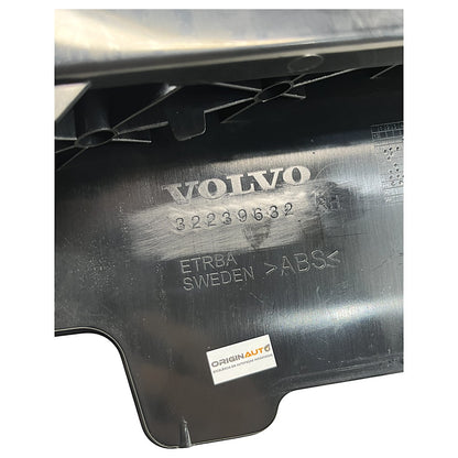 Moldura Acabamento Porta Mala Volvo XC90 2019 2020 Direito