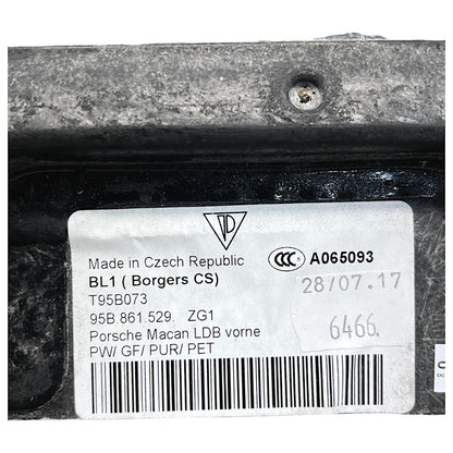 Acabamento Tampão Porta Mala Porsche Macan 2016 2017 2018