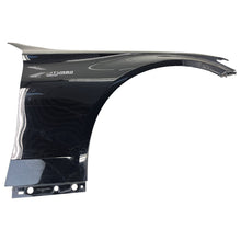 Paralama Mercedes C43 AMG 2018 Lateral Esquerdo Detalhe