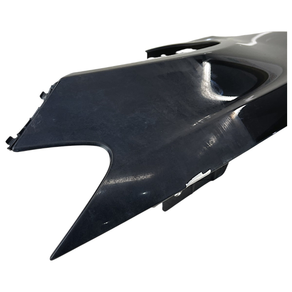 Paralama Mercedes C43 AMG 2018 Lateral Esquerdo Detalhe