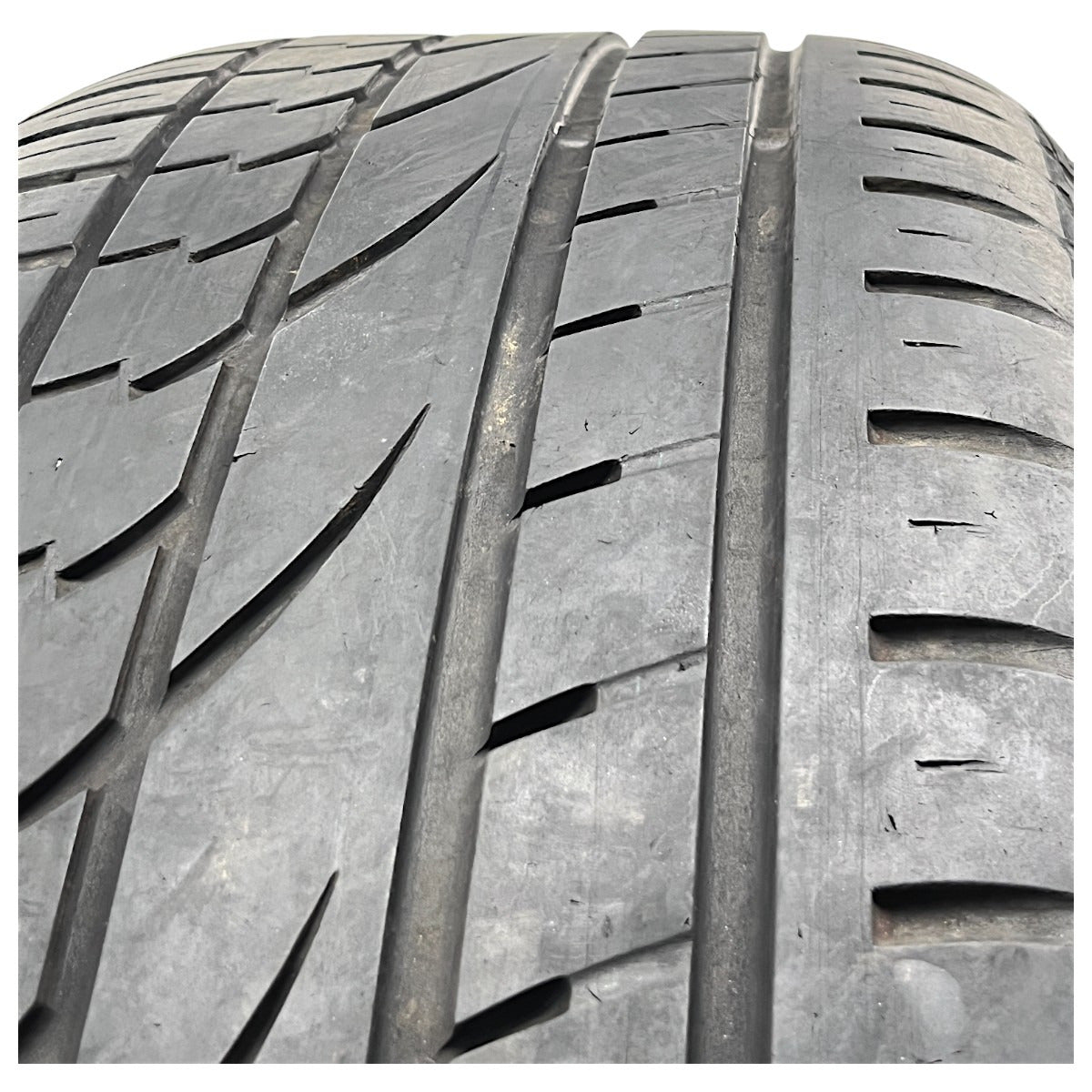 Pneu Continental Cross Contact  275/50 R20 Meia Vida Par