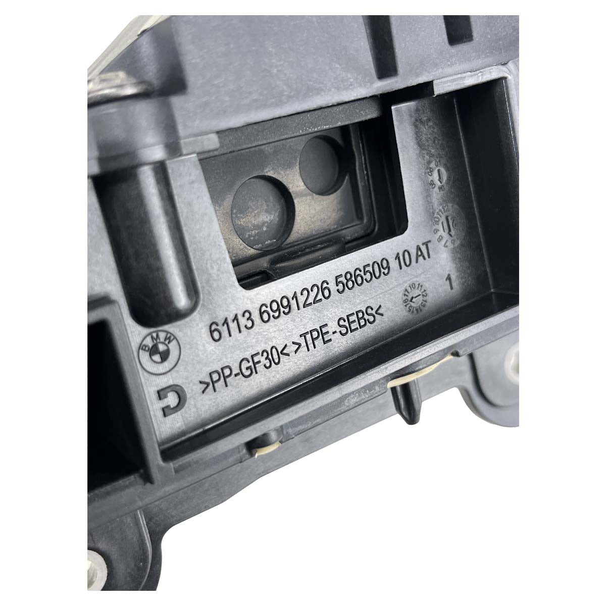 Suporte Cofre Motor BMW 320i M G20 2020 2021 2022 Direito