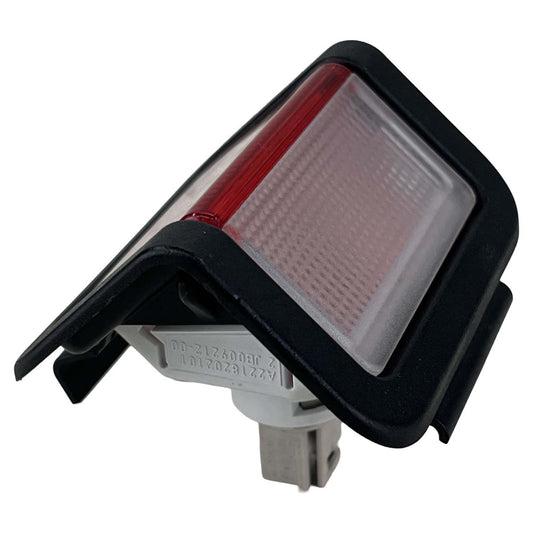 Luz LED Porta Mala Mercedes C180 2016 2017 2018 Cortesia