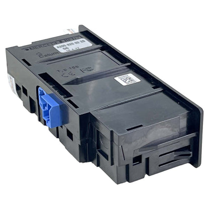 Entrada USB Aux Mercedes C180 C200 2015 2016 2017 2018 A2058200226