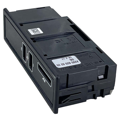 Entrada USB Aux Mercedes C180 C200 2015 2016 2017 2018 A2058200226