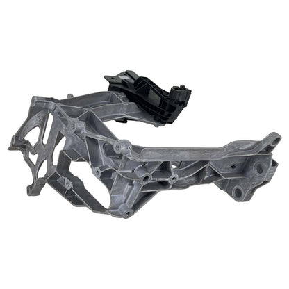 Guia Trava Suporte Farol Mercedes C180 2016 2017 2018 Direito