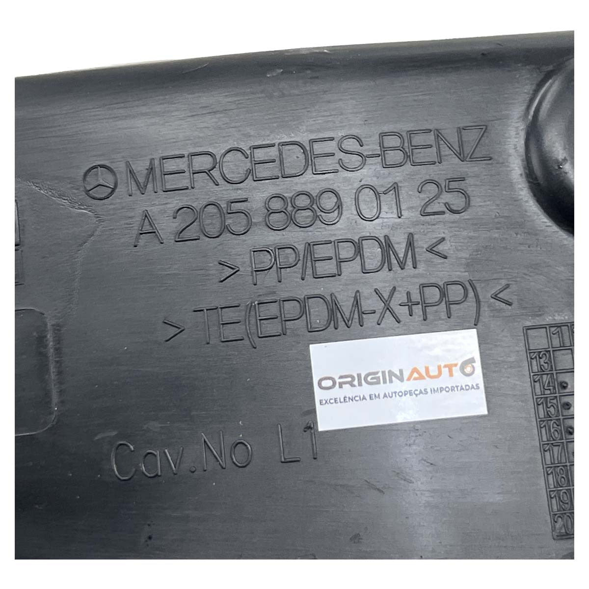 Moldura Paralama Mercedes C180 C200 2015 2016 2017 2018 Esquerda