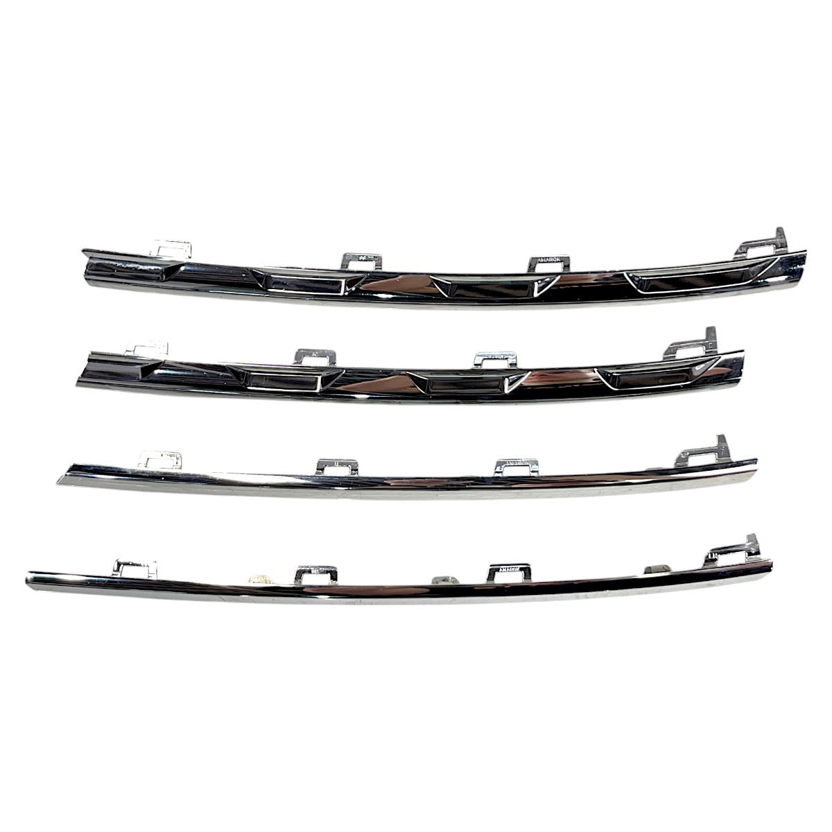 Conjunto Frisos Grade Parachoque VW Amarok V6 2019 Esquerdo