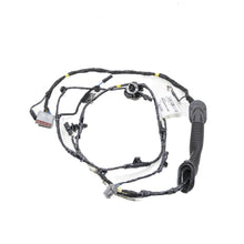 Chicote Tampa Traseira LE Volvo XC40 Moment T5 2020 32130296